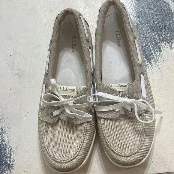 LL BEAN WO SIZE 8 TAUPE SLIP ON  BOAT SHOE EXCELLENT CLEAN CONDITION LACE UP - Picture 3 of 15